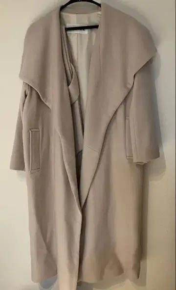 LOUNIE 베이지 롱 코트