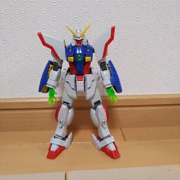 MG 샤이닝 건담 기본 조립 완성품