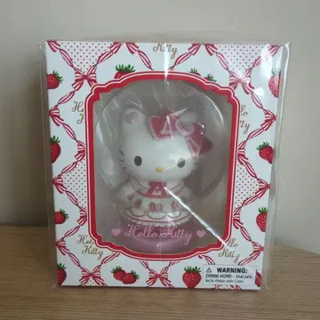 미개봉 헬로키티 피규어 딸기 드레스