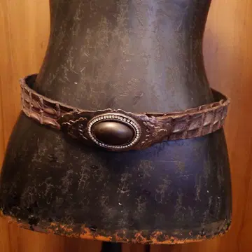 장식용 버클 포함 가죽 벨트