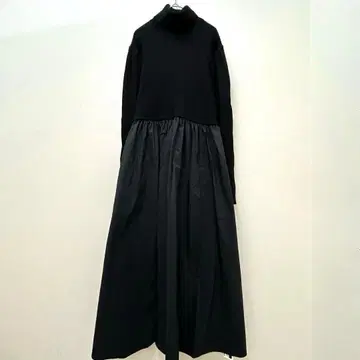 [ 새상품 ] 더마컬렉션 터틀넥 도킹 원피스 블랙 L 사이즈