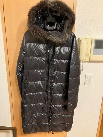 DUVETICA 블랙 인조 모피 부착 롱 다운 자켓 사이즈 40