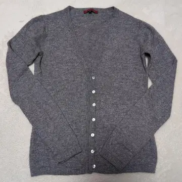 새상품급 RESTIR 캐시미어 그레이 버튼 가디건 38