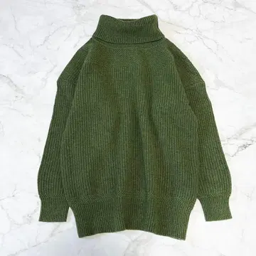 BEAMS BOY 7게이지 밀리터리 터틀넥 니트 올리브