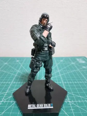 메탈기어 솔리드 2 피규어 컬렉션 이로코이 프리 스킨