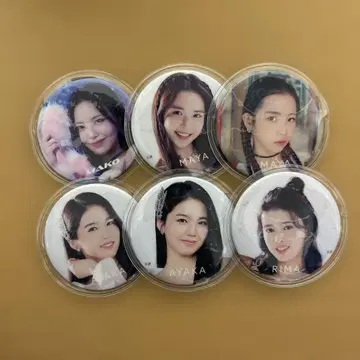 NiziU 캔 배지 묶음 판매