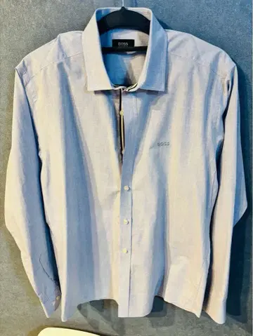 BOSS 라이트 블루 드레스 셔츠