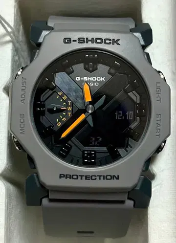 G-SHOCK GA-2300-8ADR 그레이 손목시계