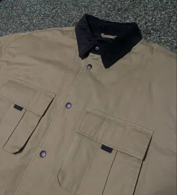 H&M 카키 퀼팅 자켓 L 라운드 헴 자켓 블루종