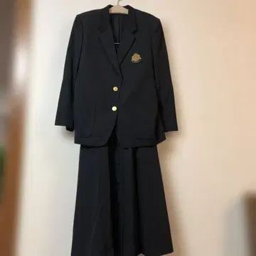 잉게보그 포멀 셋업 (자켓+스커트)