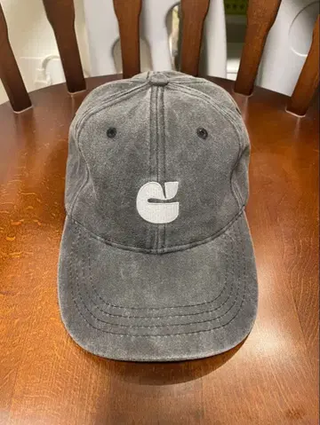 그레이 로고 캡 Carlyn