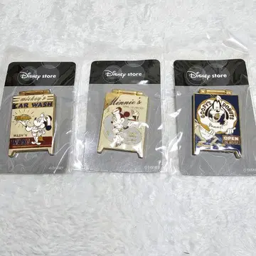 DisneyStore 미키&프렌즈 캐릭터 핀 배지 묶음 판매
