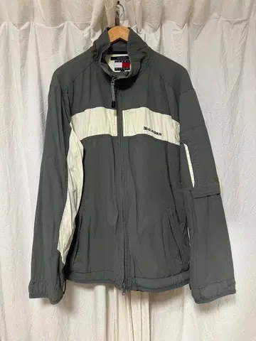 그레이/화이트 나일론 자켓