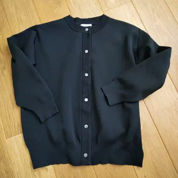 저널 스탠다드 워셔블 바나나 슬리브 가디건 블랙