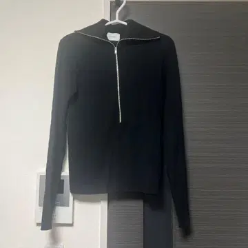 CLANE 집 터틀 니트 탑 블랙