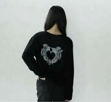 Melt the lady 고딕 롱 티셔츠 긴팔