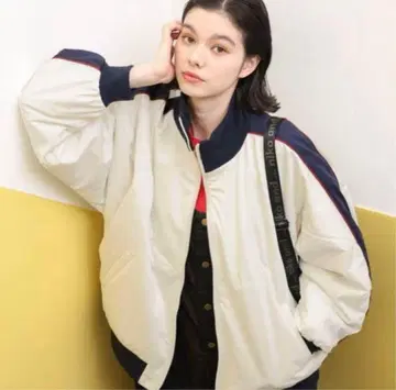 niko and - 충전솜 트랙 자켓 아이보리