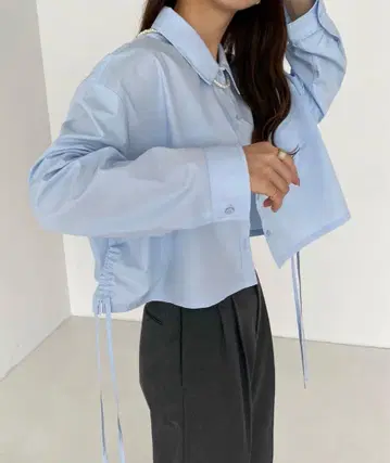 사이드 개더 숏 셔츠 S 사이즈