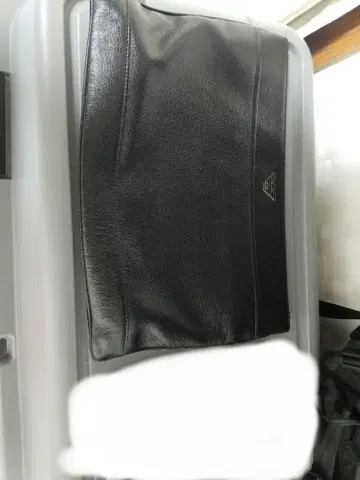 엠포리오 아르마니 클러치백