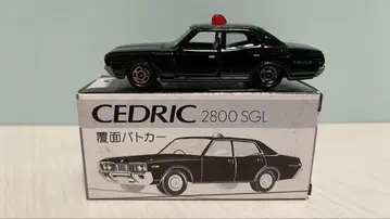 토미카 갈리버 특주 CEDRIC 2800 SGL 순찰차