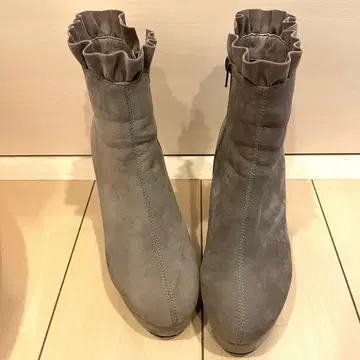 merry jenny 프릴 숏부츠 스웨이드 느낌 L