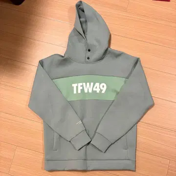 새상품급 TFW49 후드티 사이즈 S