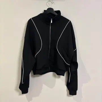 ZARA 블랙 점퍼 S