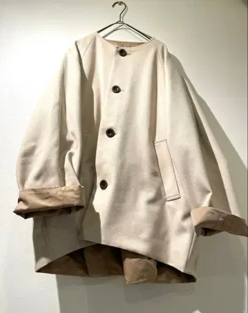 프릿(prit) 폴리에스테르 트윌 리버서블 노카라 코트