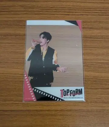 TopForm 트레이딩 아크릴 카드 아킨