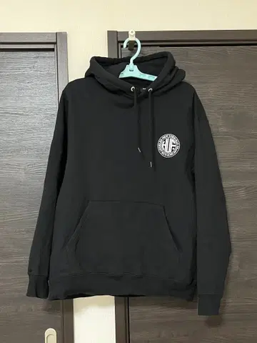 HUF 하프 블랙 후드티 로고 L