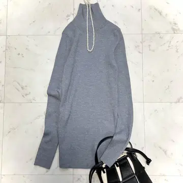 미사용 택 포함 노블 리브 터틀넥 니트 그레이