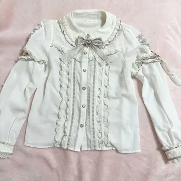 LIZ LISA 컷 아웃 슬리브 블라우스