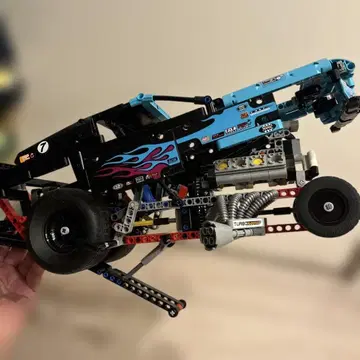 LEGO TECHNIC 드랙 레이서 완성품