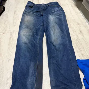 다크 블루 스트레이트 데님 팬츠