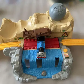 단종 프라레일 도망쳐! 토마스! 볼더의 굴렁굴렁 산 세트 기관사