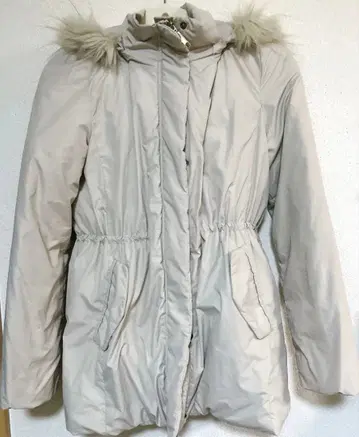 퍼가 달린 베이지 모즈 코트 사이즈 1