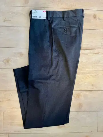 UNIQLO 스트레치 울 팬츠 Dark Gray W73