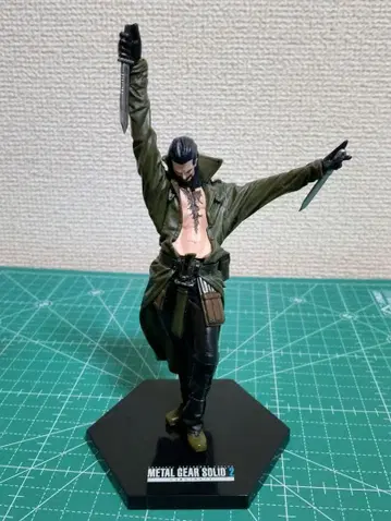 메탈기어 솔리드 2 피규어 컬렉션 뱀프