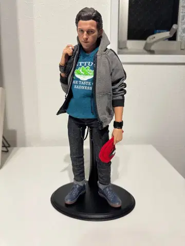 핫토이즈 스파이더맨 톰 홀랜드