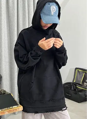 PERVERZE DISTRESS Step Layered Hoodie