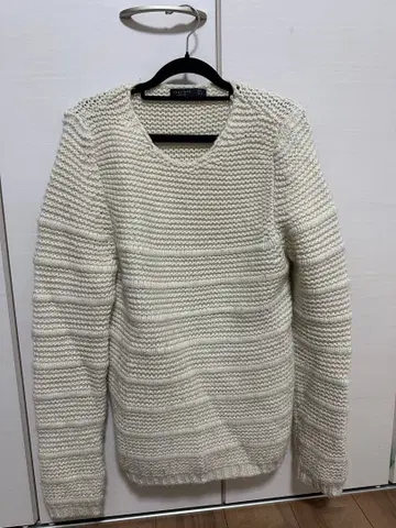 ZARA 니트 스웨터