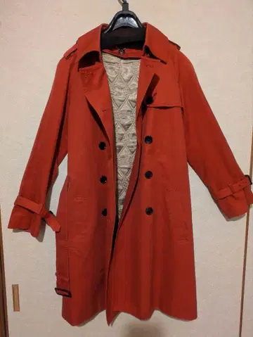 오렌지 트렌치코트 더블 브레스트 리비지테이션