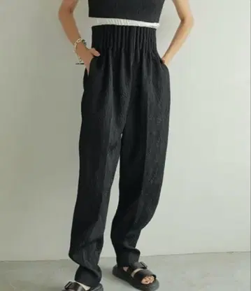 ETRE TOKYO 디자인 자카드 팬츠 M 사이즈 블랙