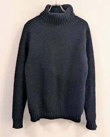 정가 4만 엔 [ NAISSANCE ] 네사은스 울 100% 터틀넥 니트