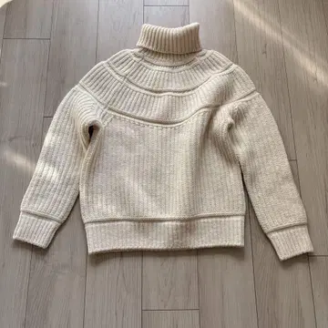레어 슬로우 울 디자인 하찌 터틀넥 니트 라이트 베이지