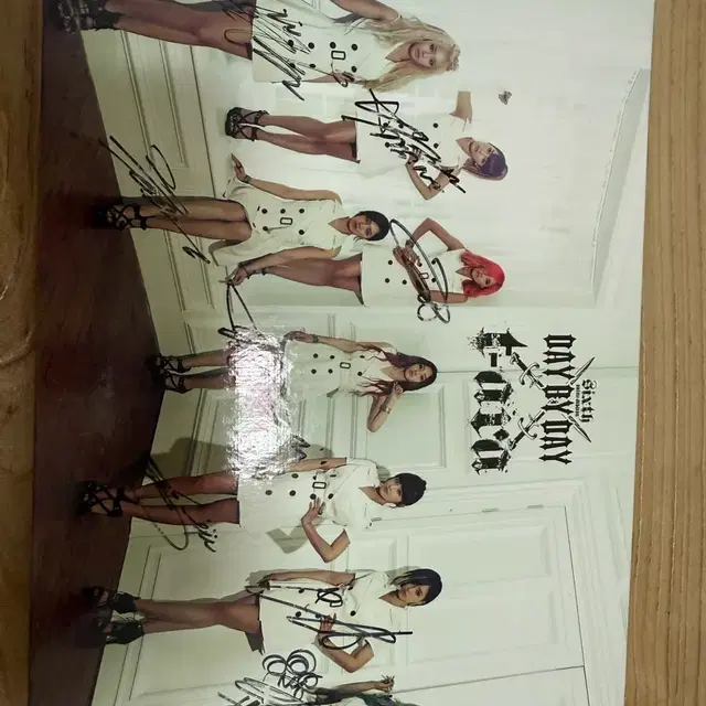 티아라 Day By Day 친필싸인앨범