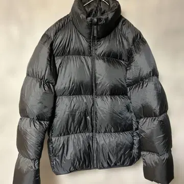 [ UNIQLO ] 울트라 라이트 다운 볼륨 자켓 [블랙] M