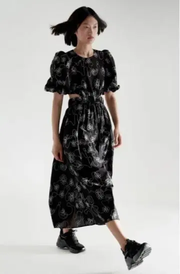 ZARA 자라 포플린 원피스 자수 등 트임 롱 원피스 꽃무늬