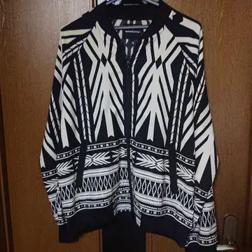 semantic design 기하학 패턴 자켓 L 사이즈