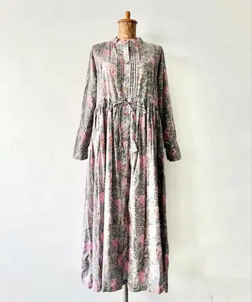 marche 꽃무늬 핀턱 셔츠 원피스 밴드 카라 사이즈 S